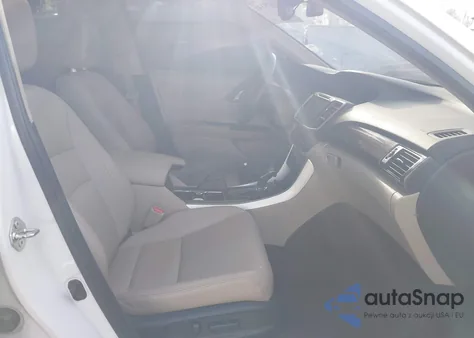 2016 Honda Accord Touring z USA, uszkodzony, nr VIN 1HGCR3F92GA035476